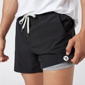 Vuori Kore Shorts in Medium
